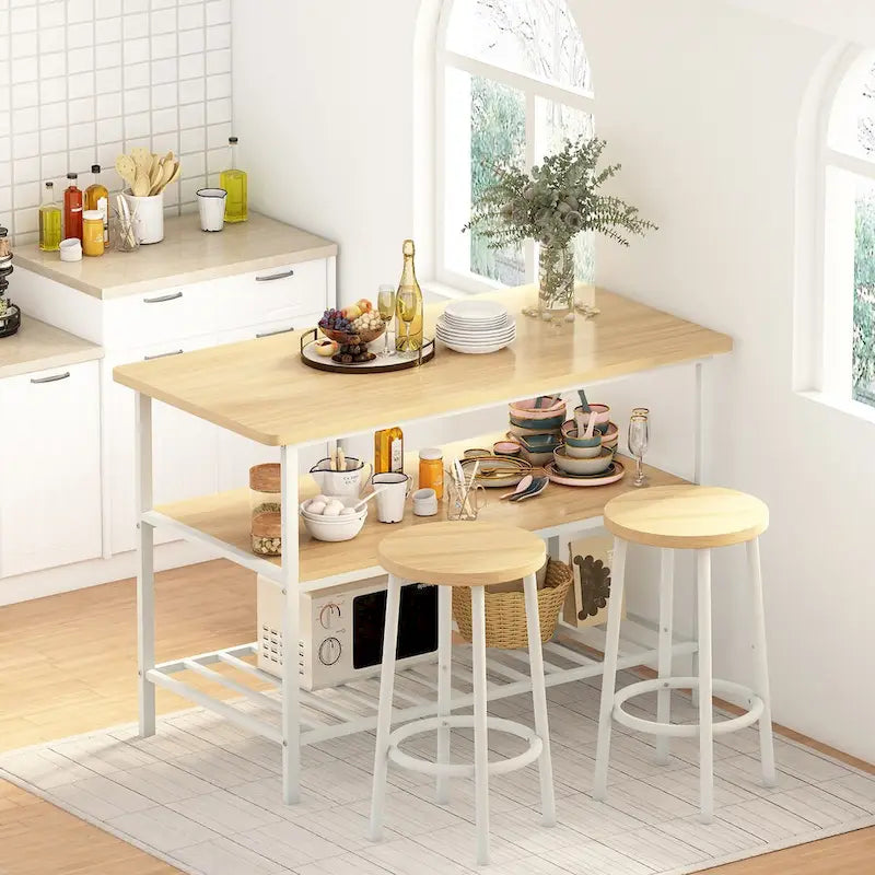 Îlot de cuisine avec 2 tabourets et étagères ouvertes